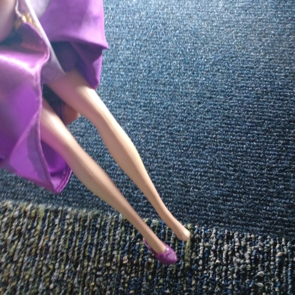 Barbie Island Princess & Diamond Castle Toy Set - Picture 10 of 17